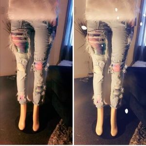 I’m selling any type of custom jeans you want.